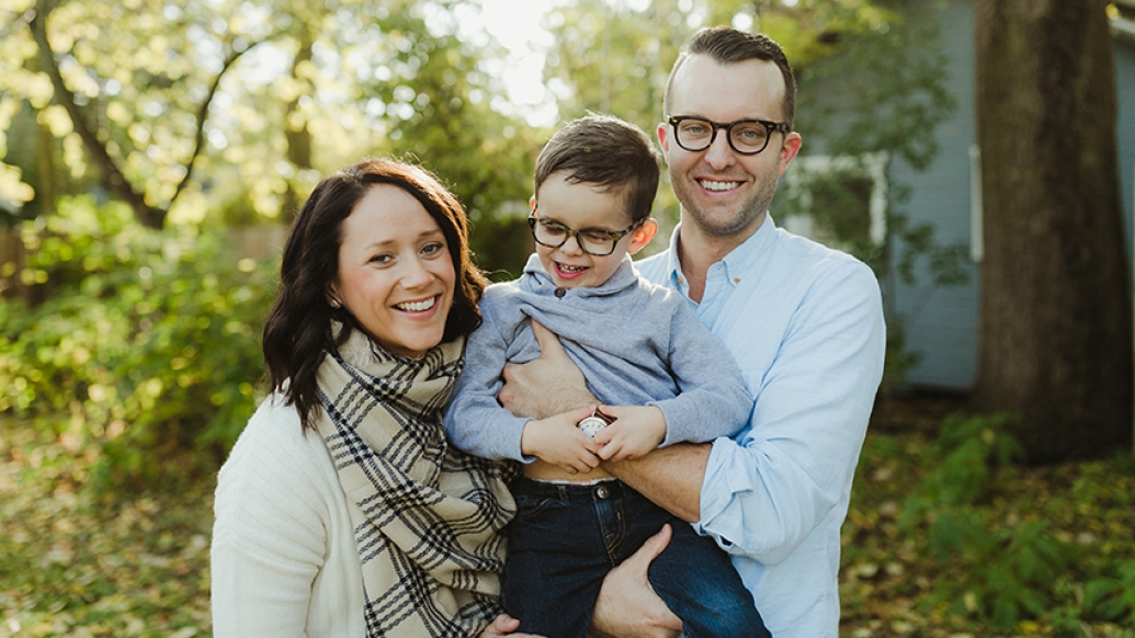 Jonas, suffering from Peters anomaly, and his parents