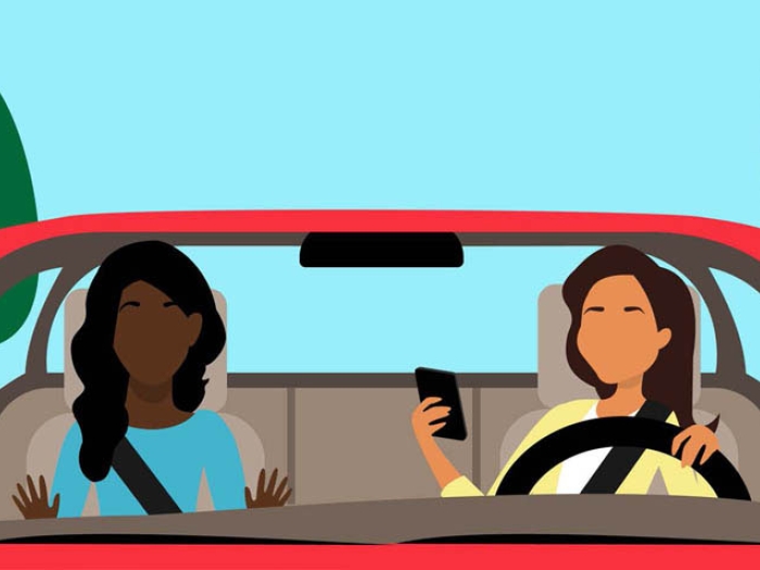 Teen rexting when driving